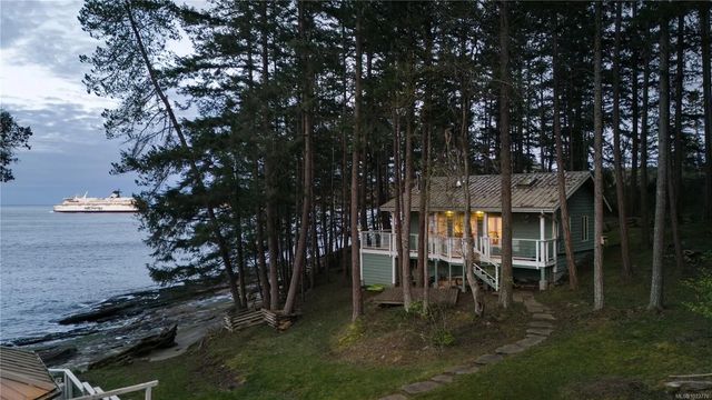 4 of 52 - 281 Bellhouse Rd, Galiano Island, BC