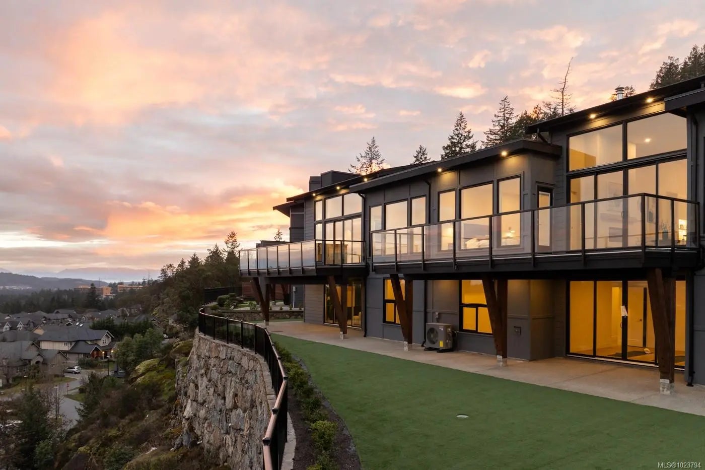 Residential for Sale by 2332 Copper Rock Crt 117 in the Langford, located in the neighborhood of 