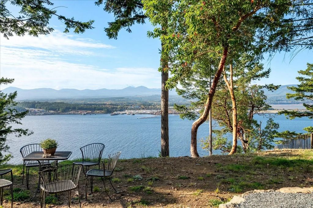 1306 Harrison Way, Gabriola Island