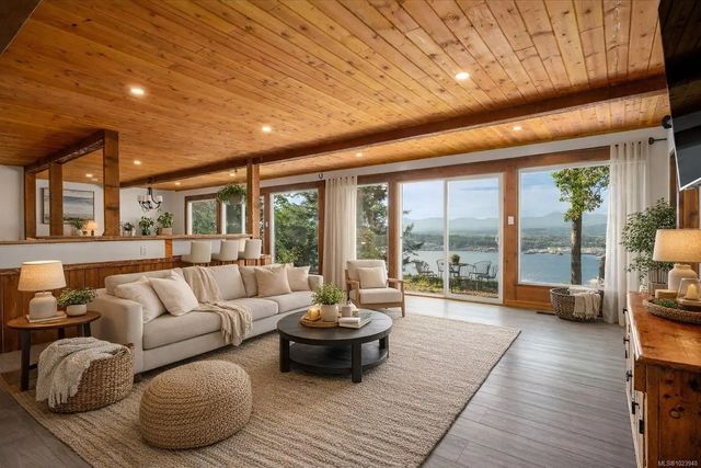 2 of 61 - 1306 Harrison Way, Gabriola Island, BC