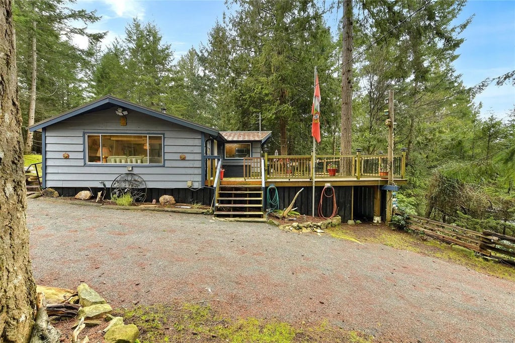 493 Abbott Rd, Mayne Island