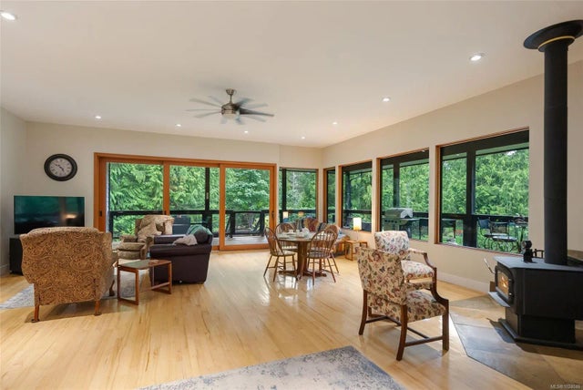 3 of 62 - 1875 Ashling Rd, Qualicum Beach, BC