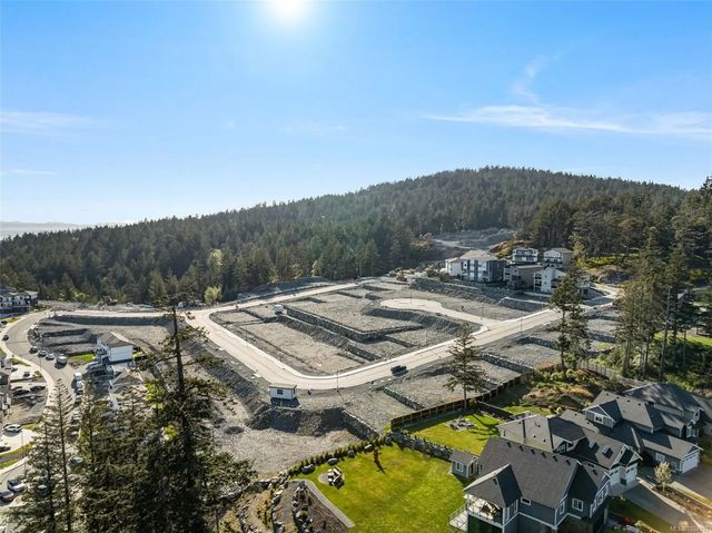 4 of 5 - 2346 Silverback Rd, Sooke, BC
