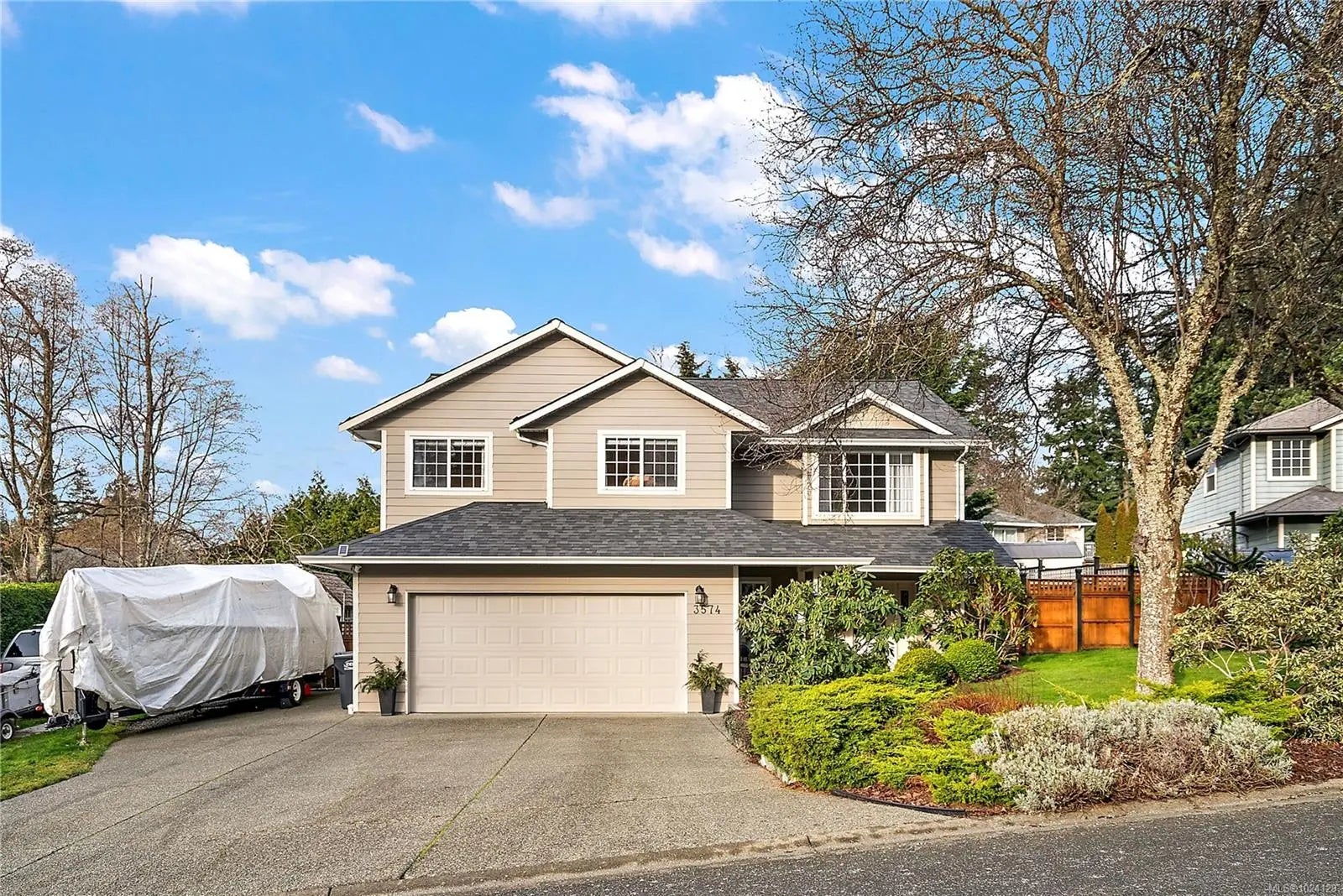 MLS #1024129 for Sale at 3574 Kelly Dawn Pl, in the city of Langford, V9C 4J1