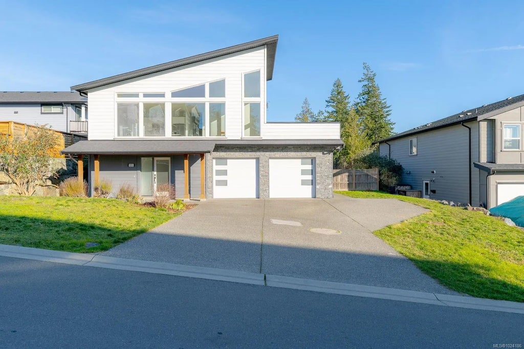 2211 Winfield Dr, Sooke