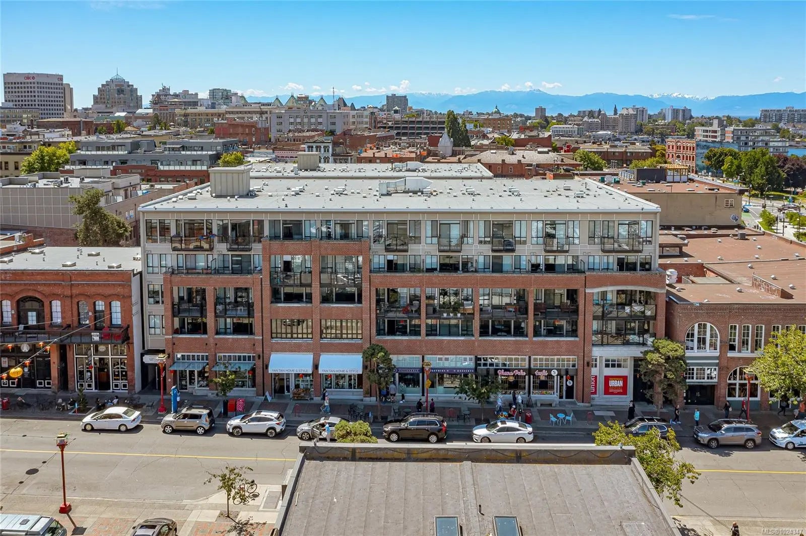 MLS #1024347 for Sale at 517 Fisgard St 310, in the city of Victoria, V8W 0C5