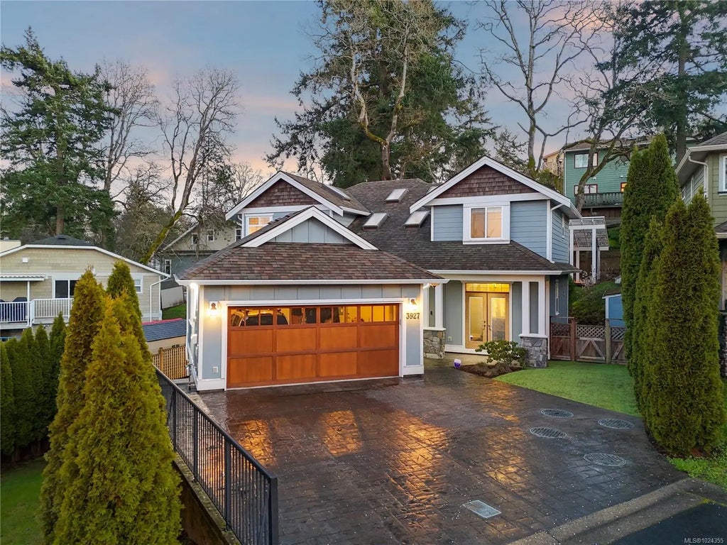 3927 Druce Lane, Saanich