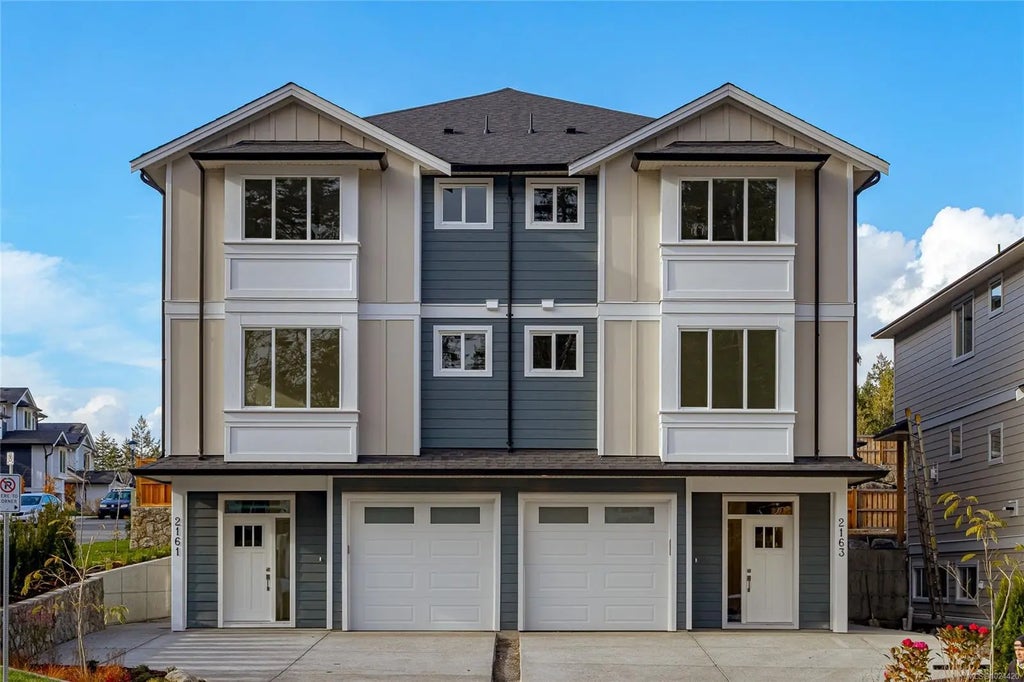 2163 Bellflower Dr, Langford