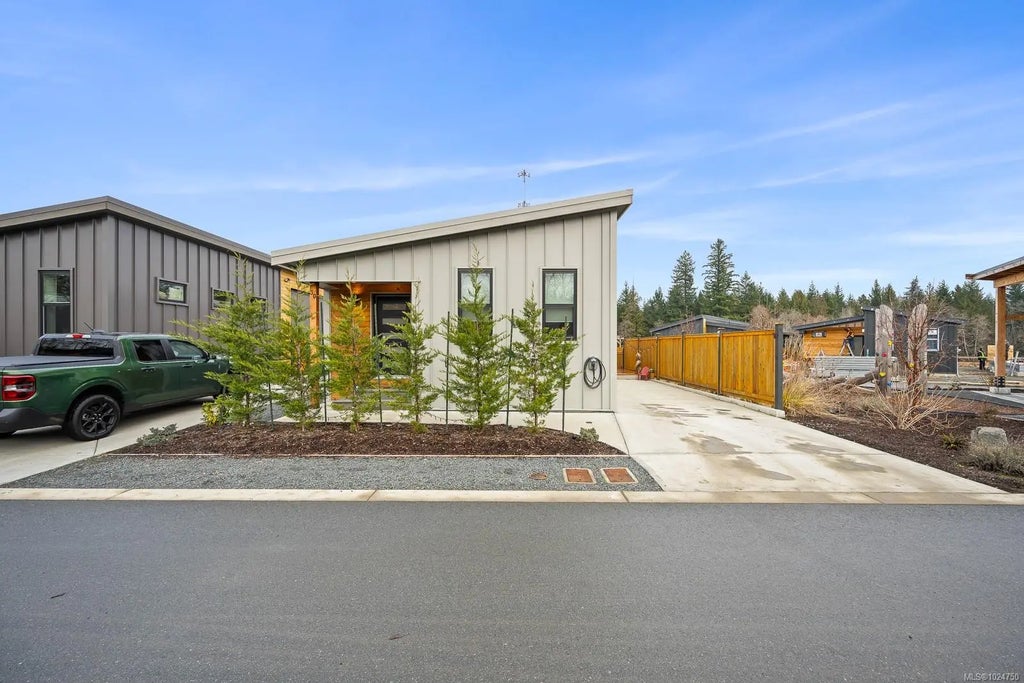 3025 Royston Rd 30, Cumberland