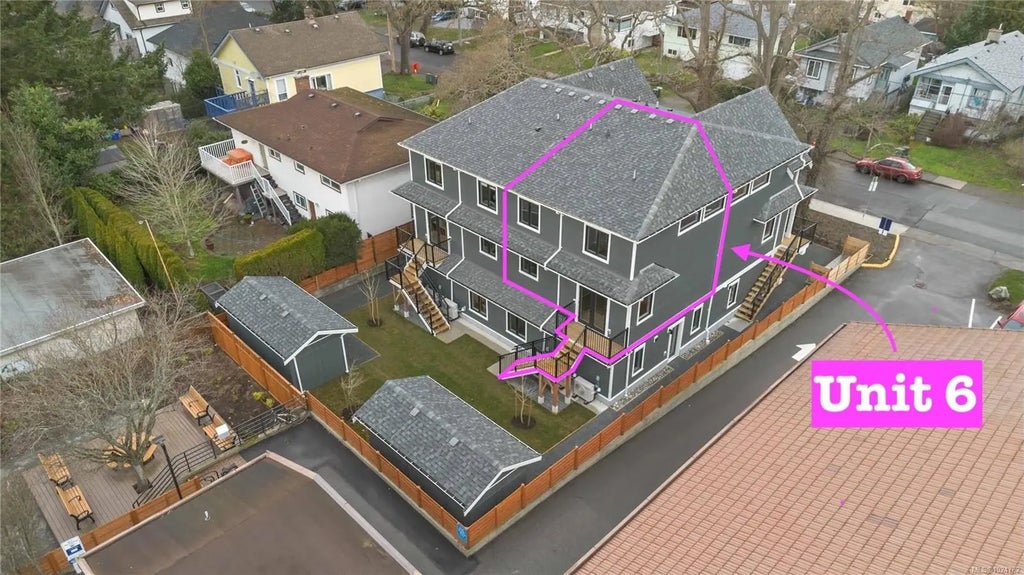 1789 Emerson St 6, Victoria