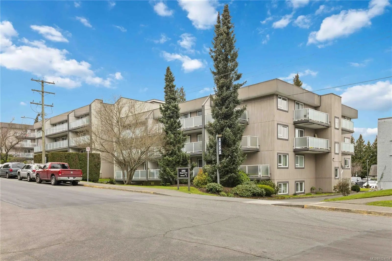 1024834, Residential, 3252 Glasgow Ave 312, Saanich, BC, Glasgow Court, , V8X 1M2