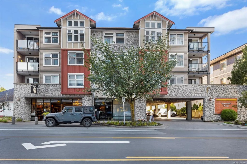 2829 Peatt Rd 321, Langford