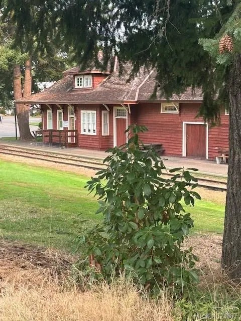 3 of 3 - 160 Harlech Rd, Qualicum Beach, BC