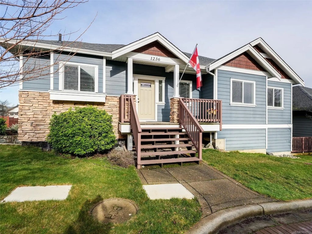 1236 Freshwater Cres, Langford