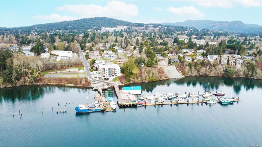 1820 Maple Ave S 207, Sooke