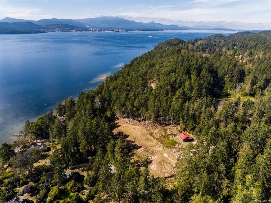 400 Baker Rd, Salt Spring