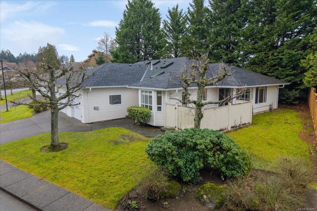 5994 Cedar Grove Dr, Nanaimo