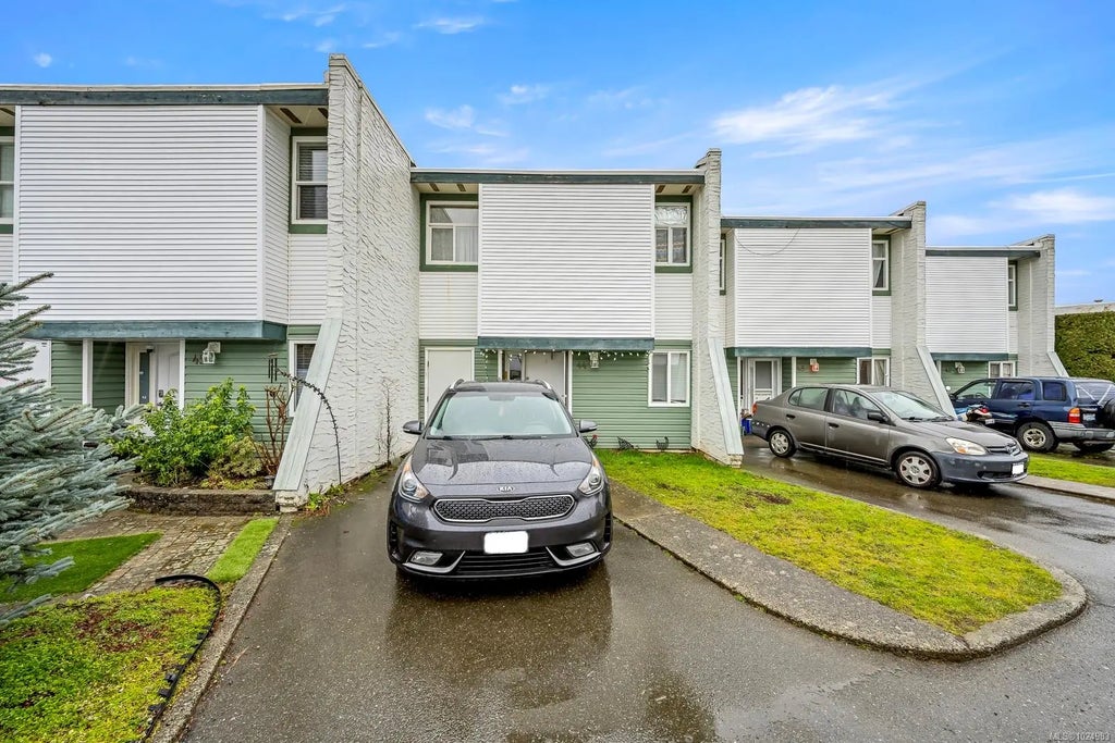 1957 Guthrie Rd 44, Comox