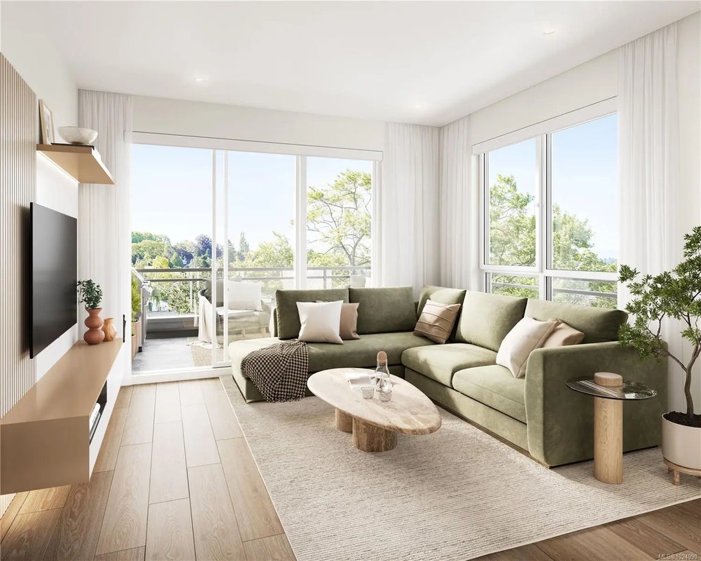 3226 Shelbourne St 212, Saanich