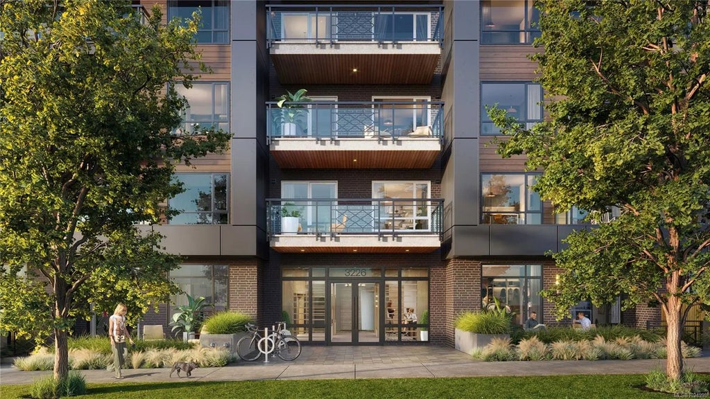 3226 Shelbourne St 415, Saanich