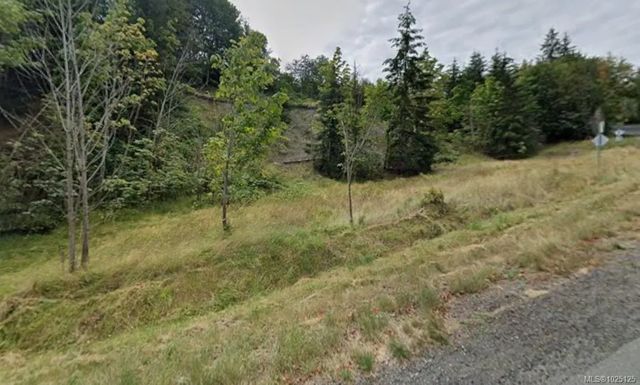 4 of 5 - 15 Spruce St Lot, Campbell River, BC