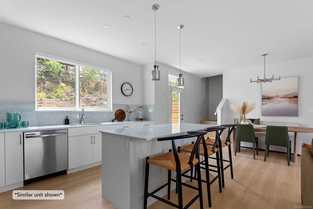 3257 Woodrush Dr 135, Duncan