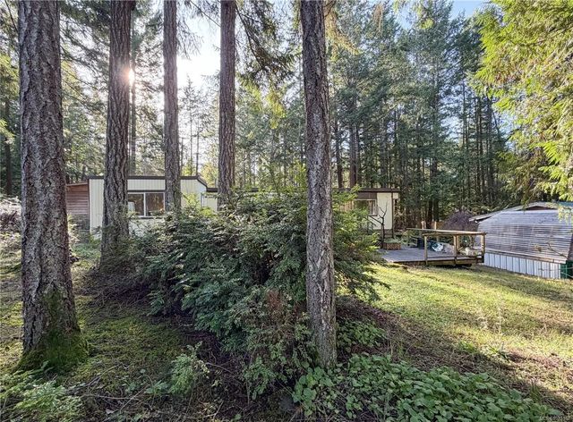 2 of 43 - 365 King Rd, Gabriola Island, BC