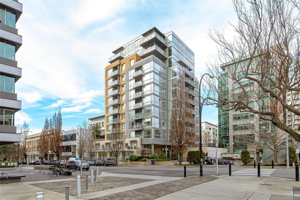 732 Cormorant St 406, Victoria