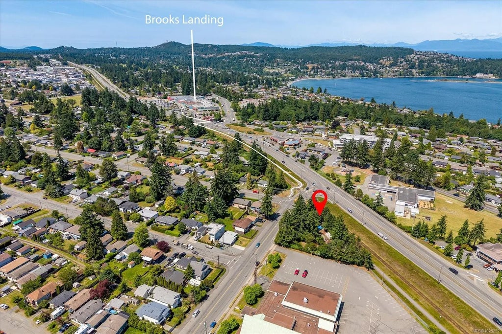 1790 Waddington Rd, Nanaimo