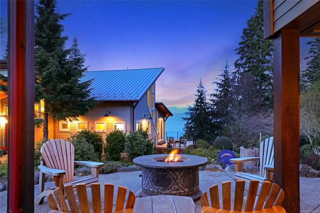 4 of 45 - 6520 Eagles Dr, Courtenay, BC