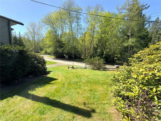3 of 35 - 822 Miller Rd, Parksville, BC