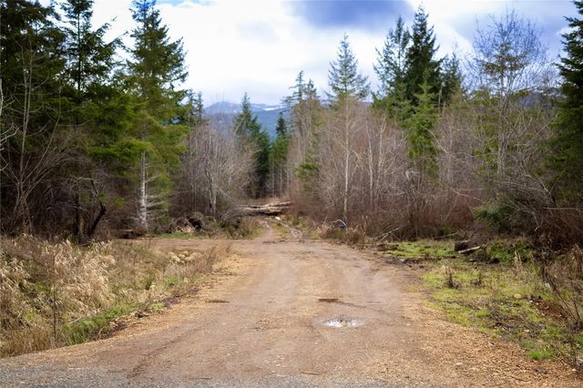 5 of 15 - Lot 3 Flail Rd, Qualicum Beach, BC