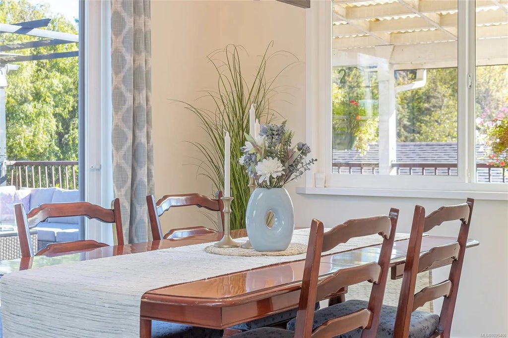 2662 Crozier Rd, Chemainus