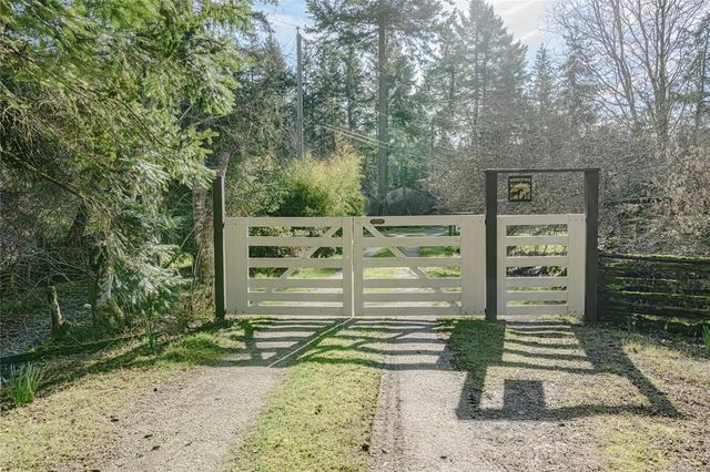 2 of 63 - 137 Forest Ridge Rd, Salt Spring, BC