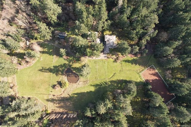 3 of 63 - 137 Forest Ridge Rd, Salt Spring, BC