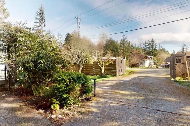 3 of 42 - 126 Maliview Dr, Salt Spring, BC