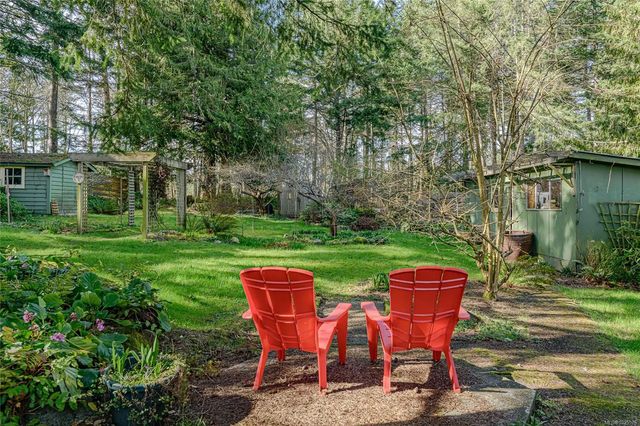 4 of 42 - 126 Maliview Dr, Salt Spring, BC