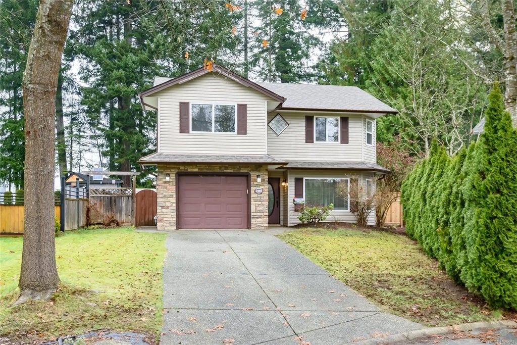 2260 Tamarack Dr, Courtenay
