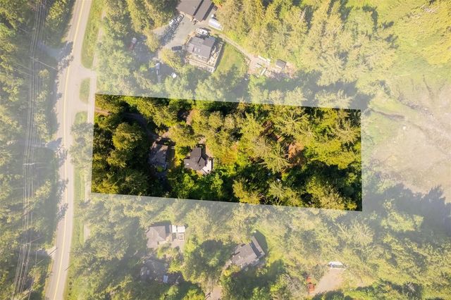 3 of 52 - 1076 Pacific Rim Hwy, Tofino, BC