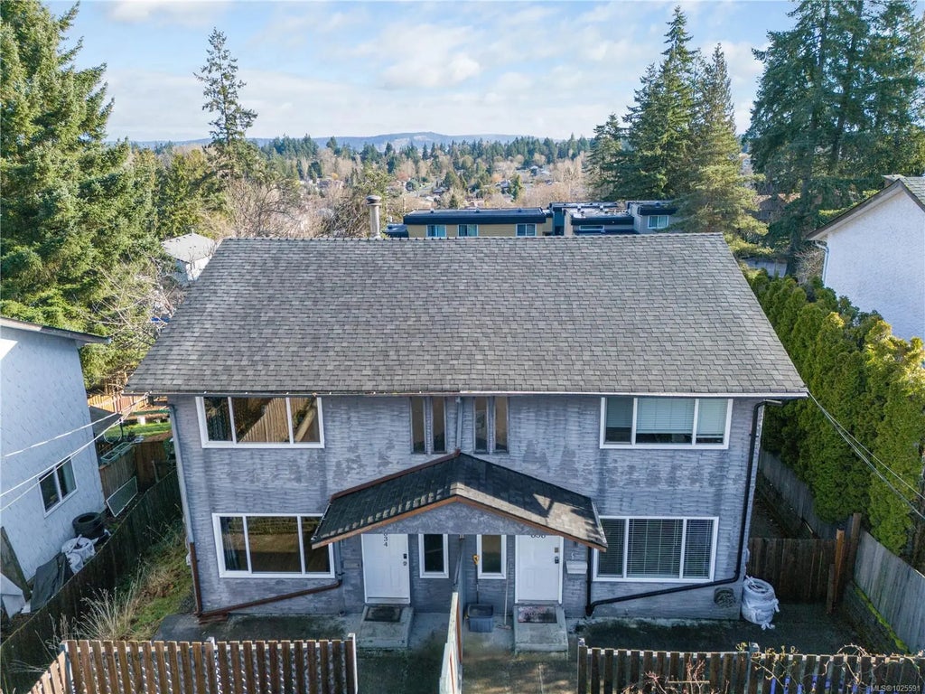 834 Holly Hill Rd, Nanaimo
