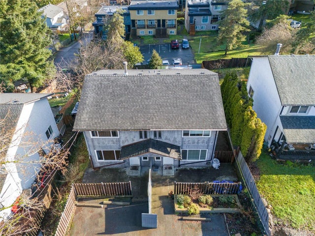 3 of 37 - 834 Holly Hill Rd, Nanaimo, BC