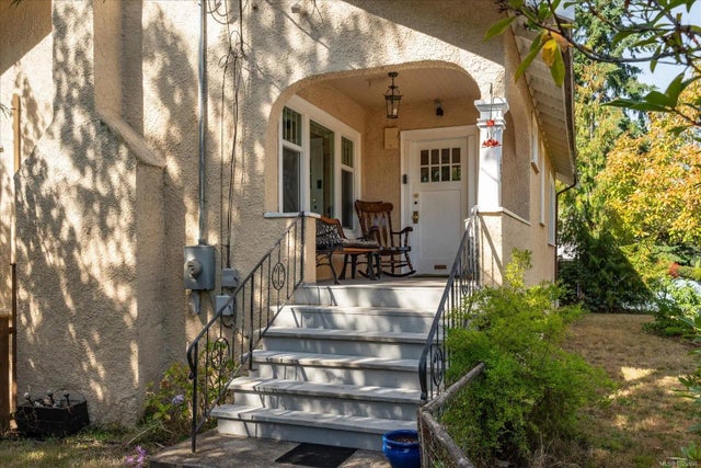 2 of 42 - 397 Machleary St, Nanaimo, BC