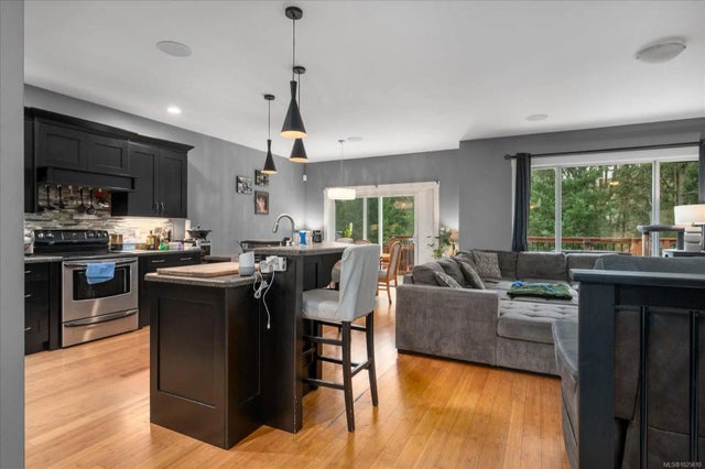 4 of 40 - 209 Shiloh Dr, Nanaimo, BC