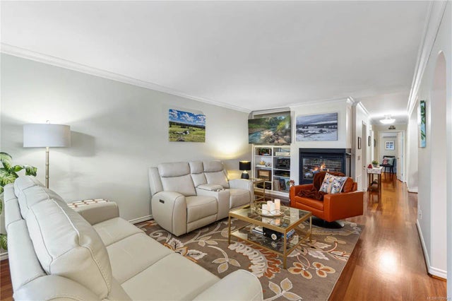 4 of 39 - 3864 Honey Locust Dr, Nanaimo, BC