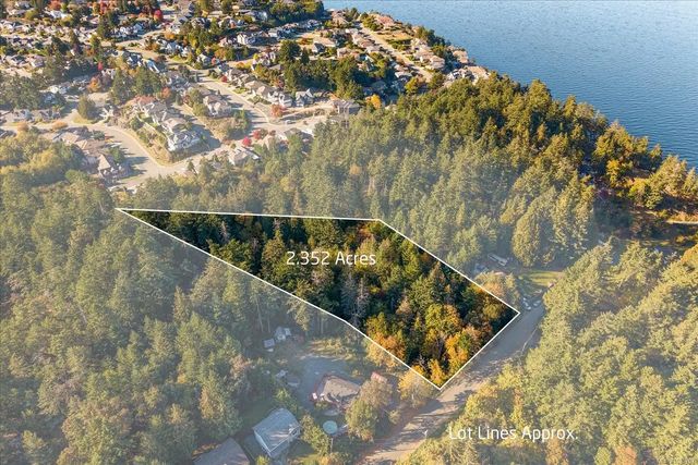 4 of 13 - 4781 Mcguffie Rd, Nanaimo, BC