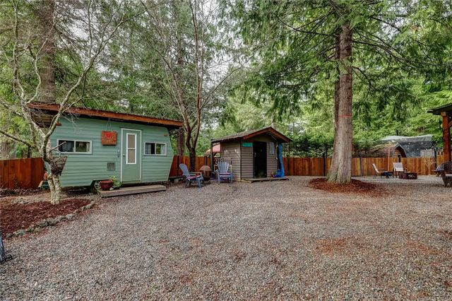 3 of 50 - 2650 Turnbull Rd C18, Qualicum Beach, BC