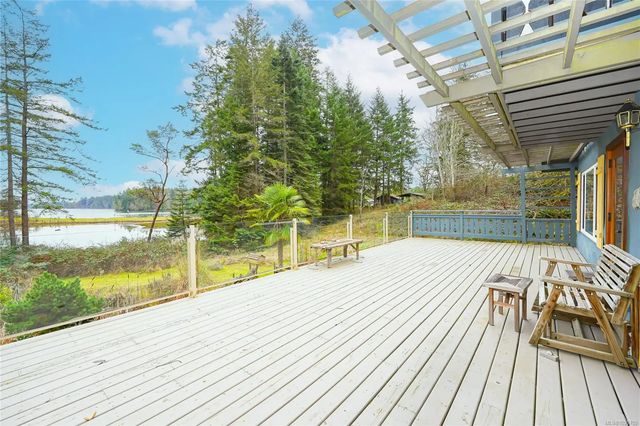 2 of 77 - 89 Pilkey Point Rd, Thetis Island, BC