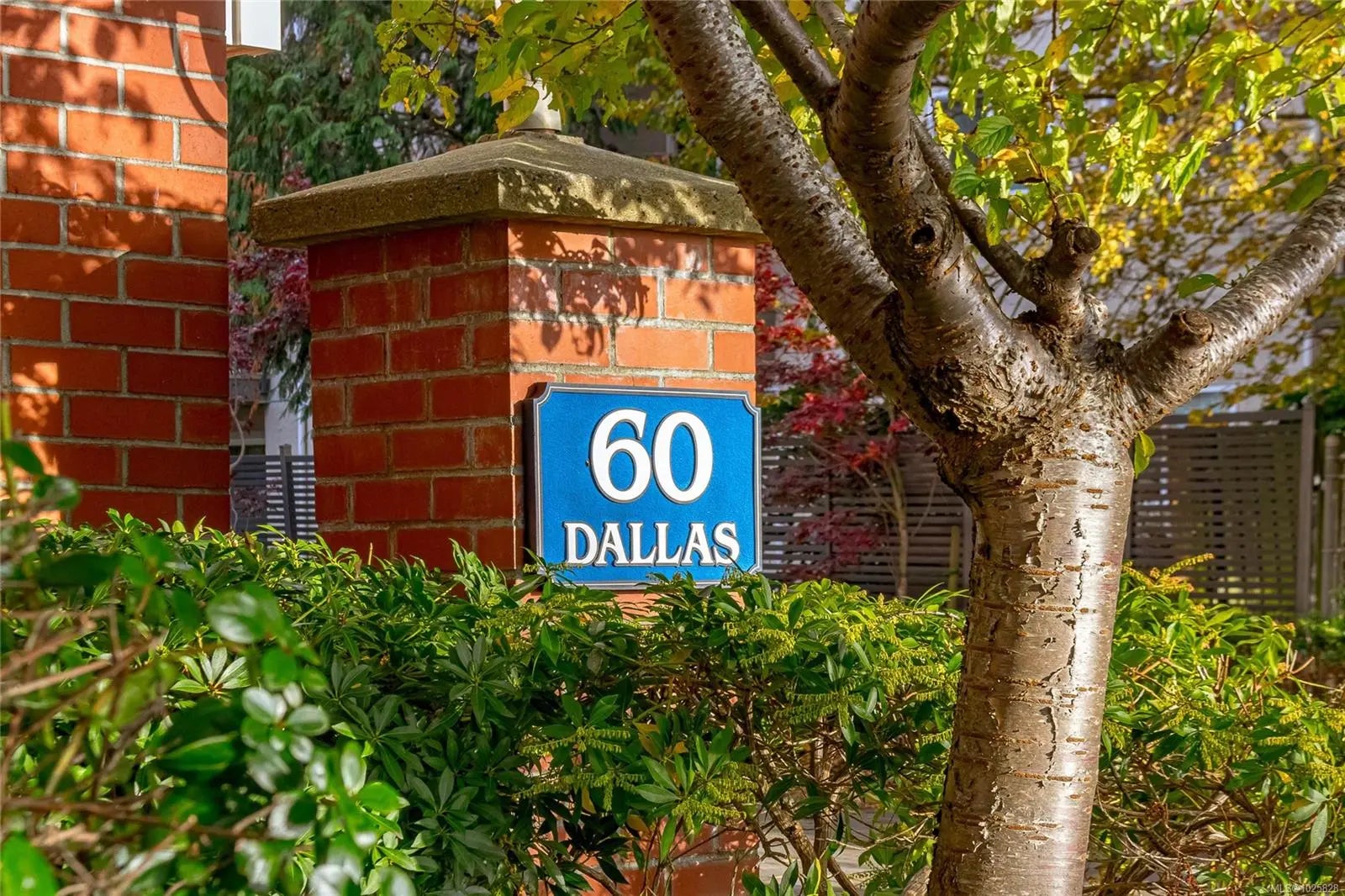 MLS #1025828 for Sale at 60 Dallas Rd 36, in the city of Victoria, V8V 1A2