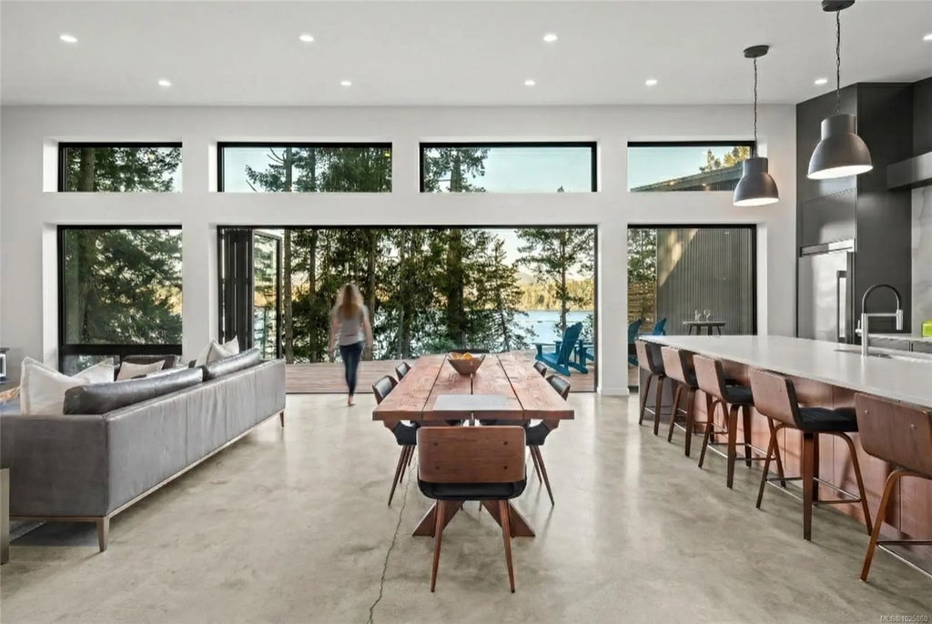 6550 East Sooke Rd A, Sooke