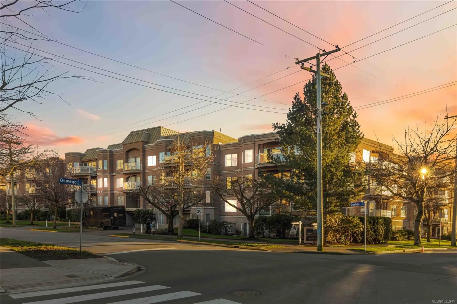 Homes for Sale located at 405 Quebec St 305, in the city of Victoria, BC V8V 4Z2